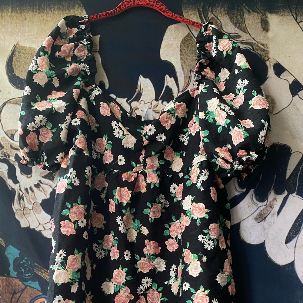 Puff Floral Babydoll Dress🖤